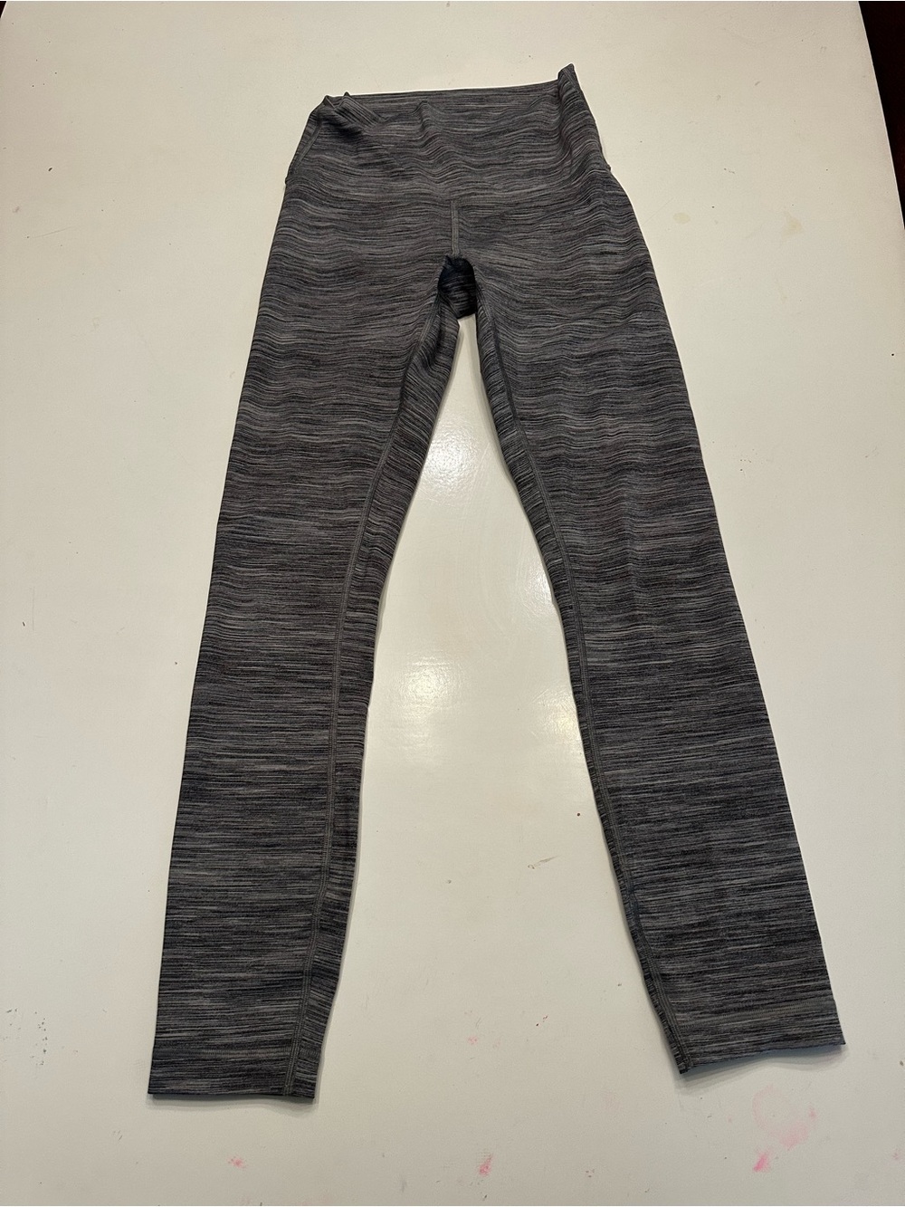 Lululemon Spandex Leggings Pants Yoga Size 4